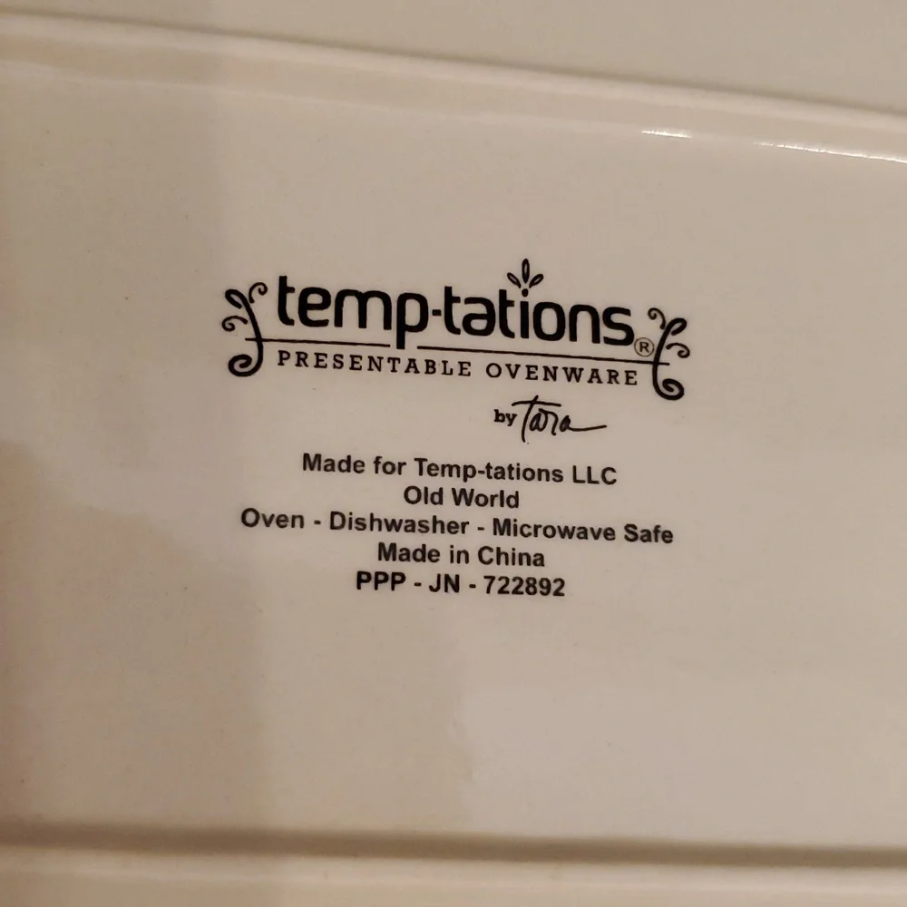 Temptations Old World Cranberry Rectangular Tray 12 inch